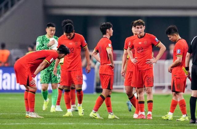 开云官网-国足FIFA排名创10年新低 亚洲杯或以三档身份抽签
